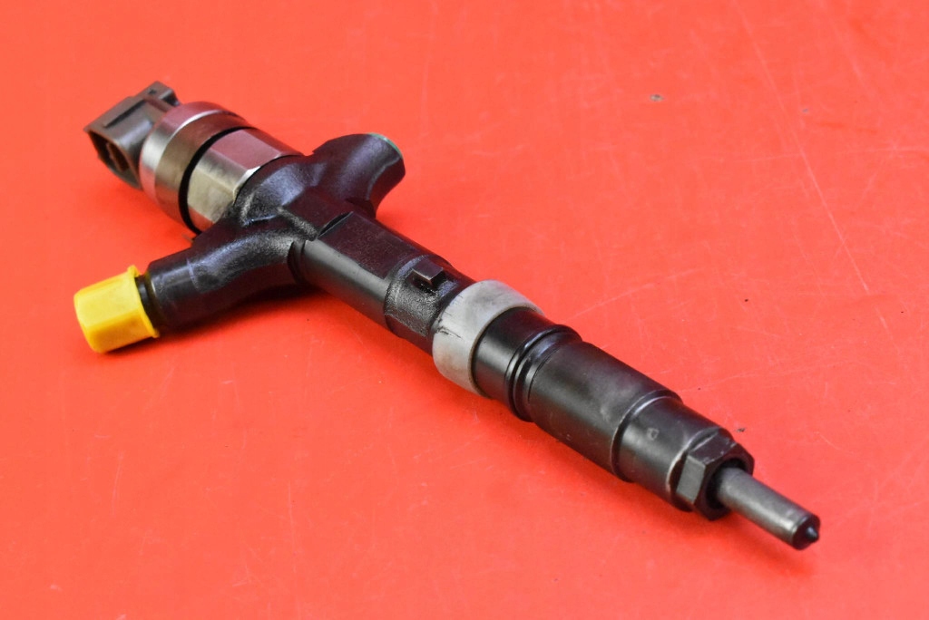фото №5, Инжектор форсунка test 23670-27020 toyota corolla e12 2.0 d-4d 90 km 00-08