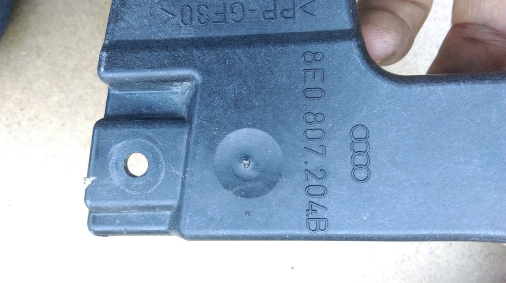 фото №6, Audi a4 b7 направляющая кронштейн бампера крыла 8e0