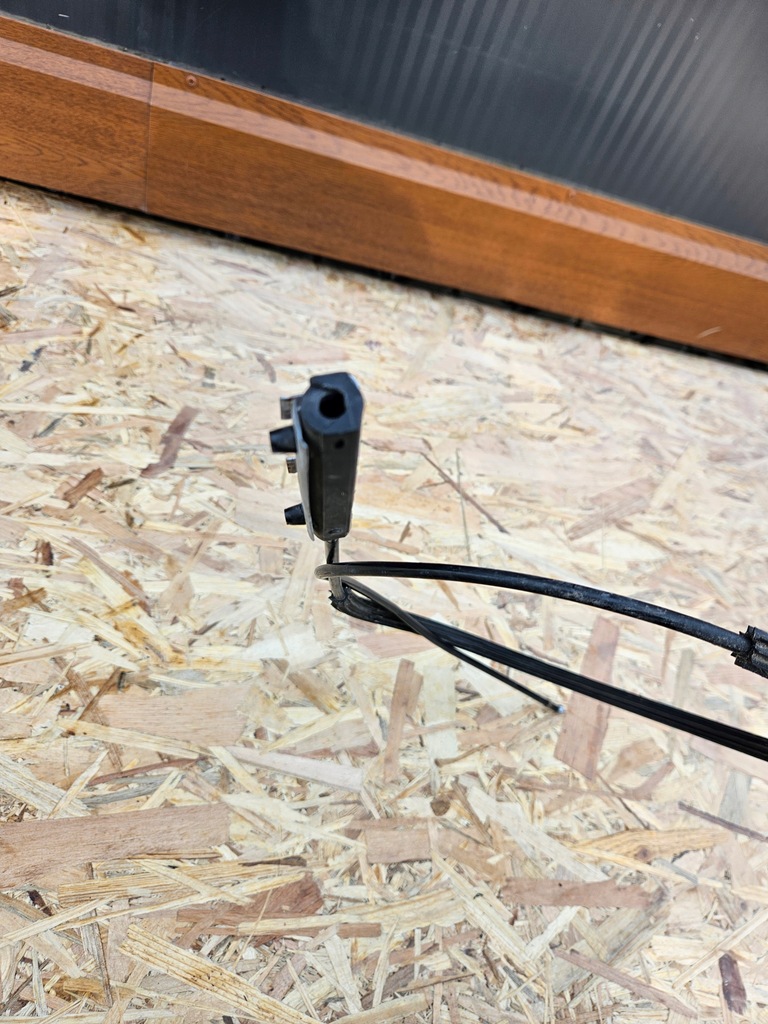 фото №5, Трос капот seat 5p1823535a