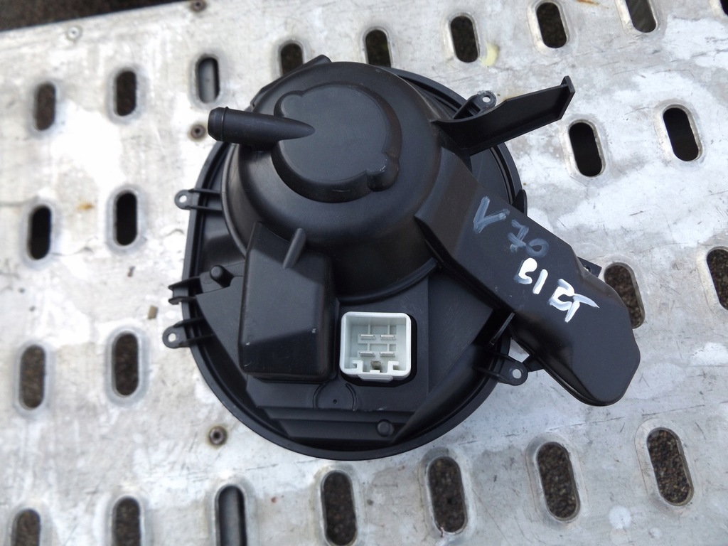 фото №1, Вентилятор вентилятор volvo v70 lift 2005 rok.europa