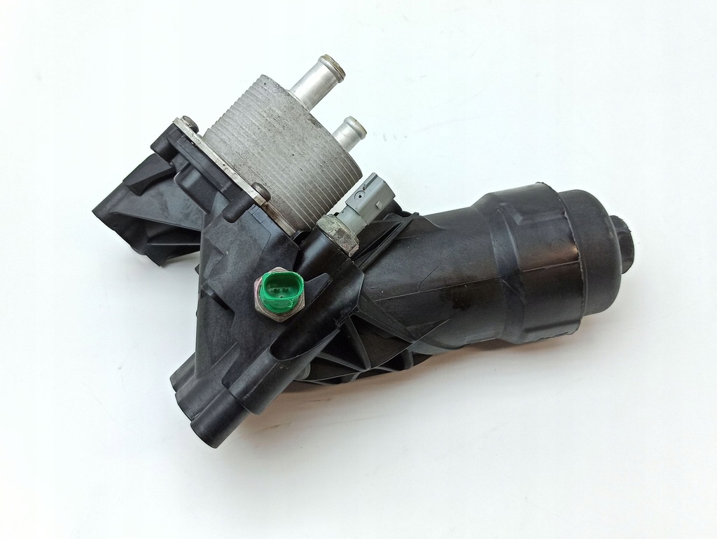 фото №7, Audi a4 s4 b9 8w кронштейн / кронштейн фильтра масла 03n115389n