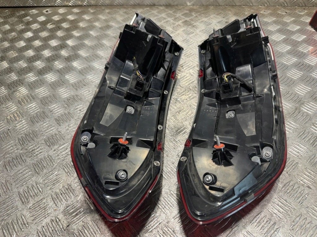 фото №10, Mercedes glc coupe lift x253 19-22 лампа led задняя правая задняя a2539060702