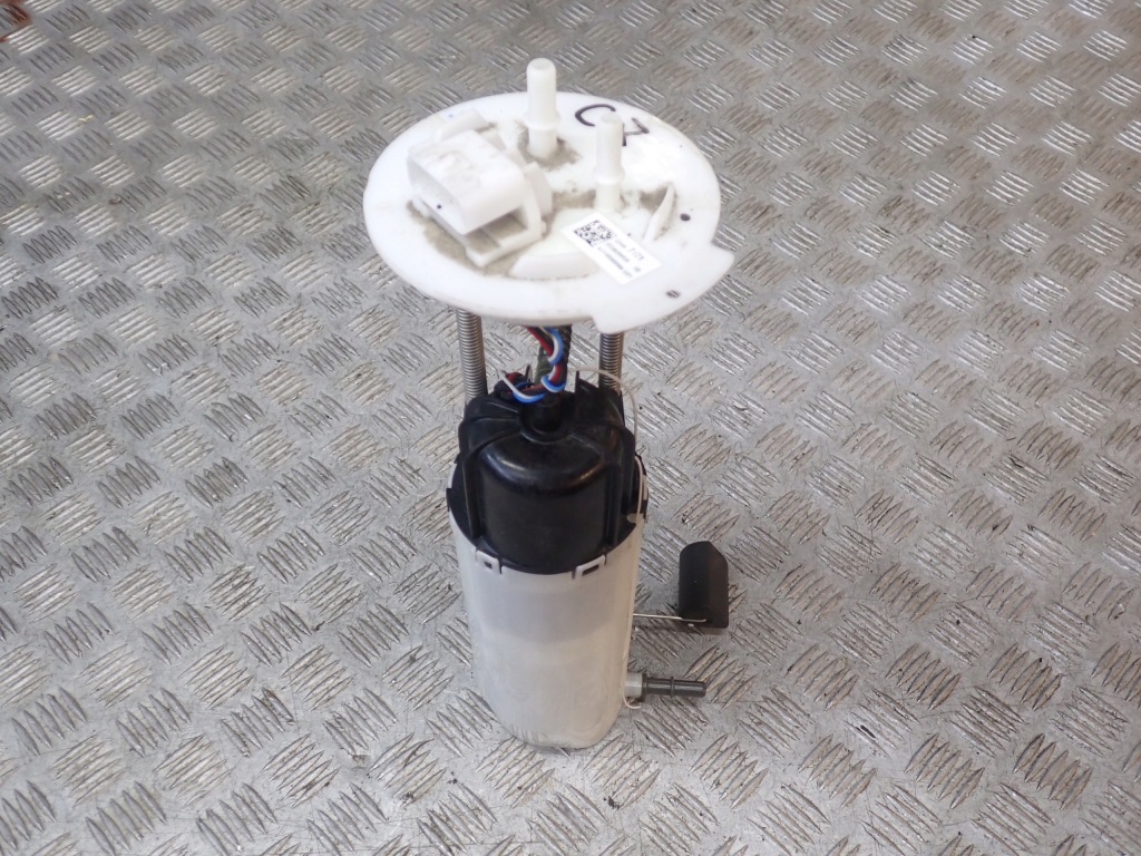 Насос паливної  chevrolet corvette c7 6.2 lt1 2014- Оригінал