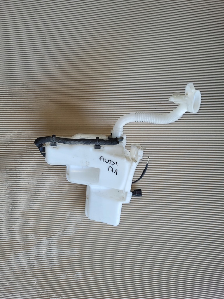 фото №1, Audi a1 ii 82a - бачок омивача