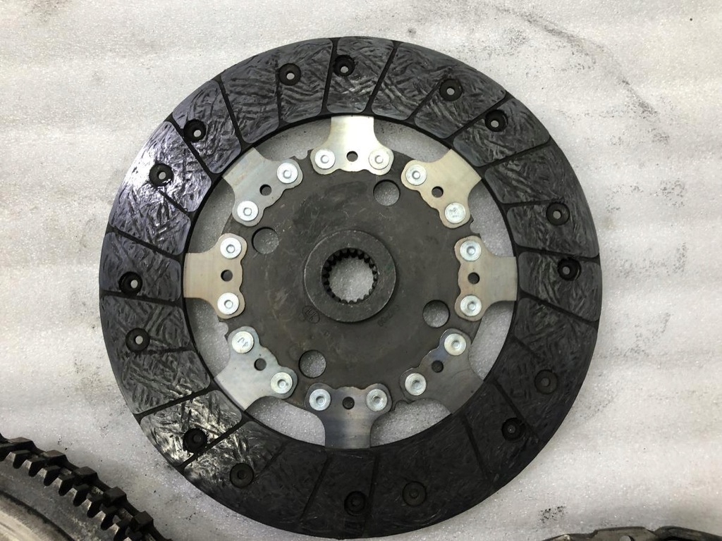 фото №8, Сцепление полный двухмассовый маховик 302100495r duster i 1.2