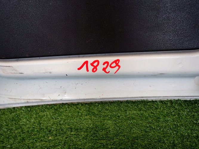 Fiat doblo 10- двері праве задні задній Оригінал