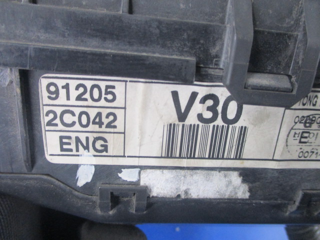 фото №4, Hyundai coupe коробка предохранителей 91210-2d010