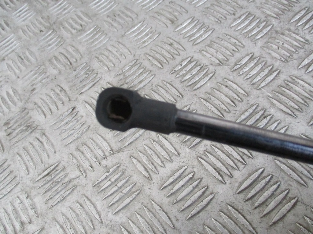 фото №11, Амортизатор кришки задня mitsubishi asx 10-16r