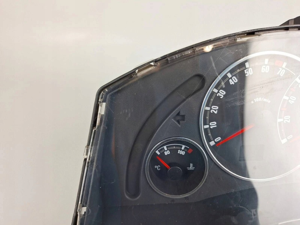 Opel meriva a 2010 лічильник / спідометр в Україні