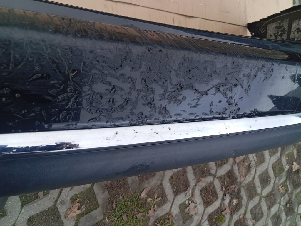 Chrysler pacifica 17- бампер задний задний чёрный комплектный  с электропроводка в Украине