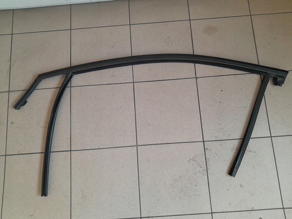 фото №1, Ford edge ii mk2 2015- молдинг прокладка двері ліва перед czarna ft4b-r21511