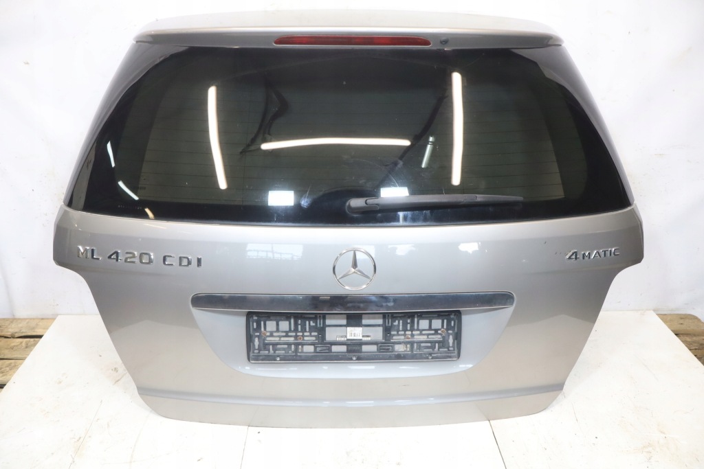 Купити Кришка багажника задня mercedes ml ii w164 c723 suv