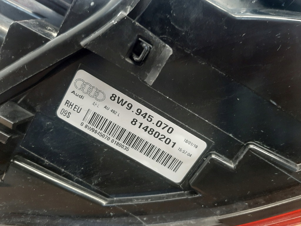 фото №7, Лампы задние audi a4 b9 8w9