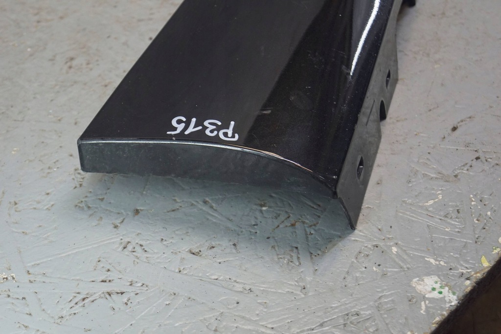 фото №11, Bmw e81 m-pakiet молдинг поріг права 8044664 p315