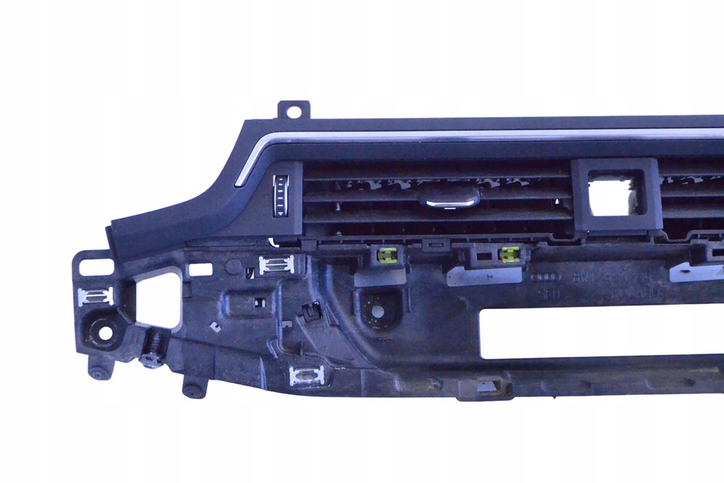 фото №5, Audi a4 s4 b9 8w 2017 форсунки / решётки обдув панели приборной панели