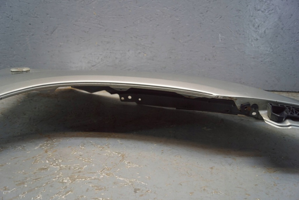 Lexus rx 2 2 крило правий перед b2661 в Україні