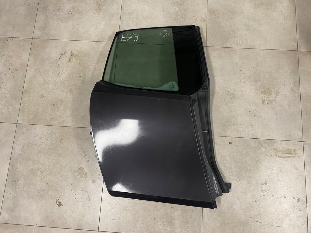 фото №8, Bmw i3 дверь правый задняя b79