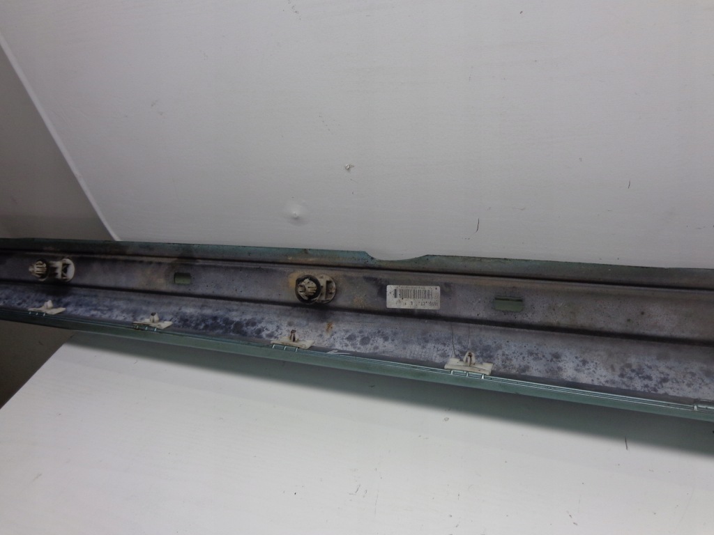 | mercedes a klasa w169 молдинг поріг ліва 1696101908 kod: 958 Зі Шроту