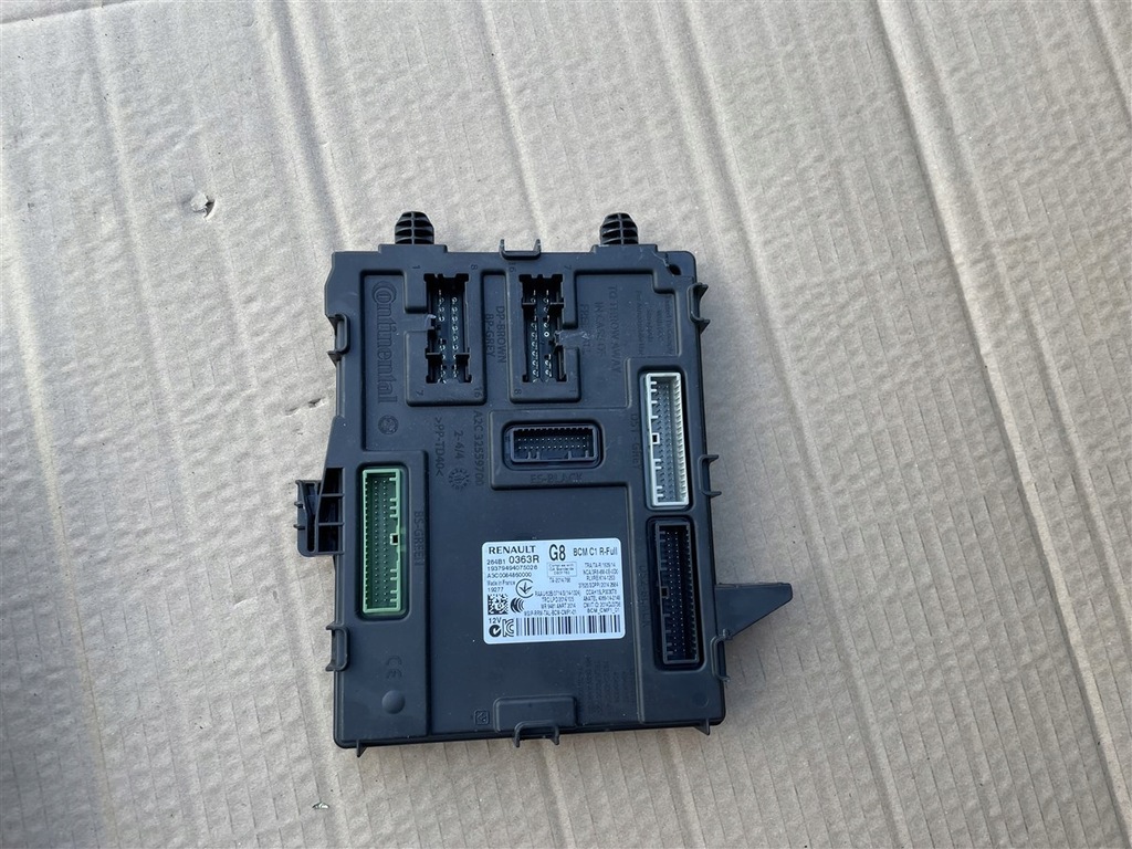 фото №1, Коробка предохранителей bcm блок управления 284b10363r renault scenic 4 iv 16-22r