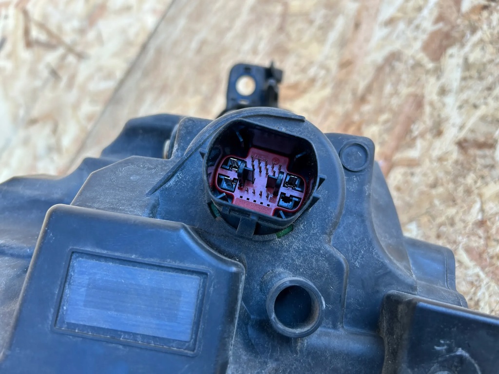 фото №2, Land rover range rover velar 2018 лампи передні