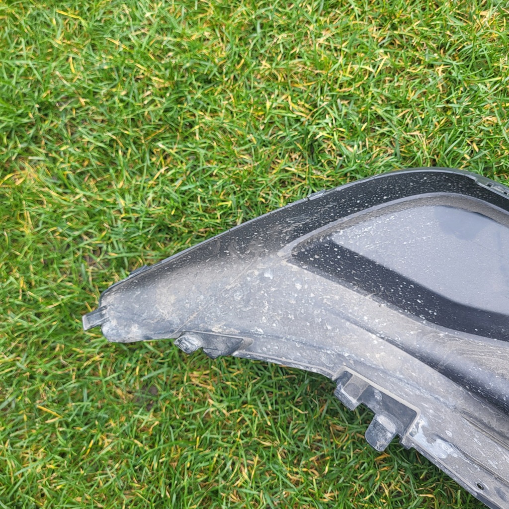 Спойлер бампера задній vw golf viii gti 5h6807568d Недорого