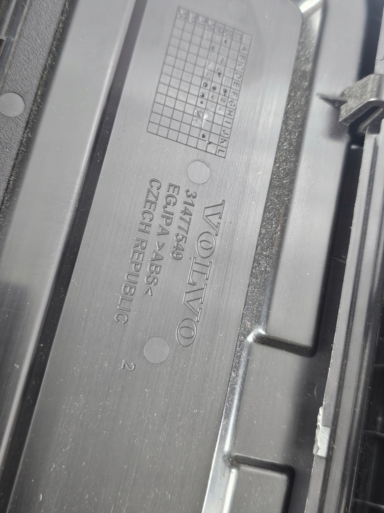 фото №12, Volvo xc40 17- бардачок пассажира 31442718 usa