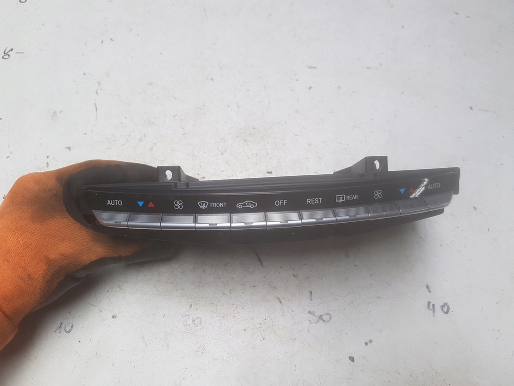 фото №1, Mercedes s klasa w221 панель кондиціонера обдув