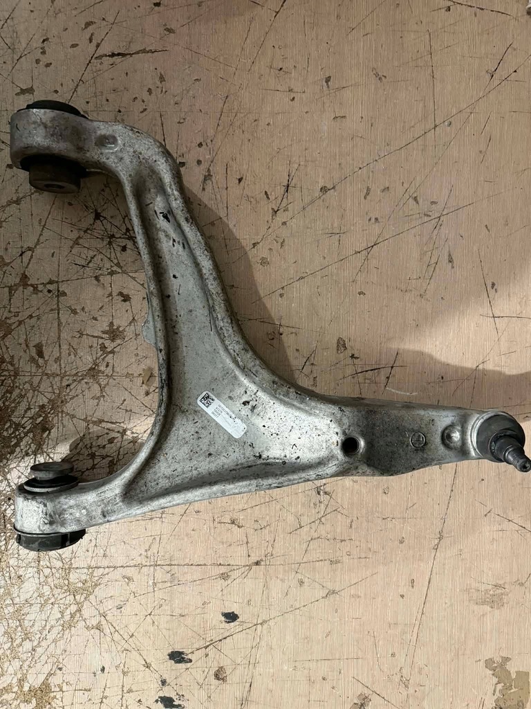 фото №1, Рычаг левый перед maseratti levante