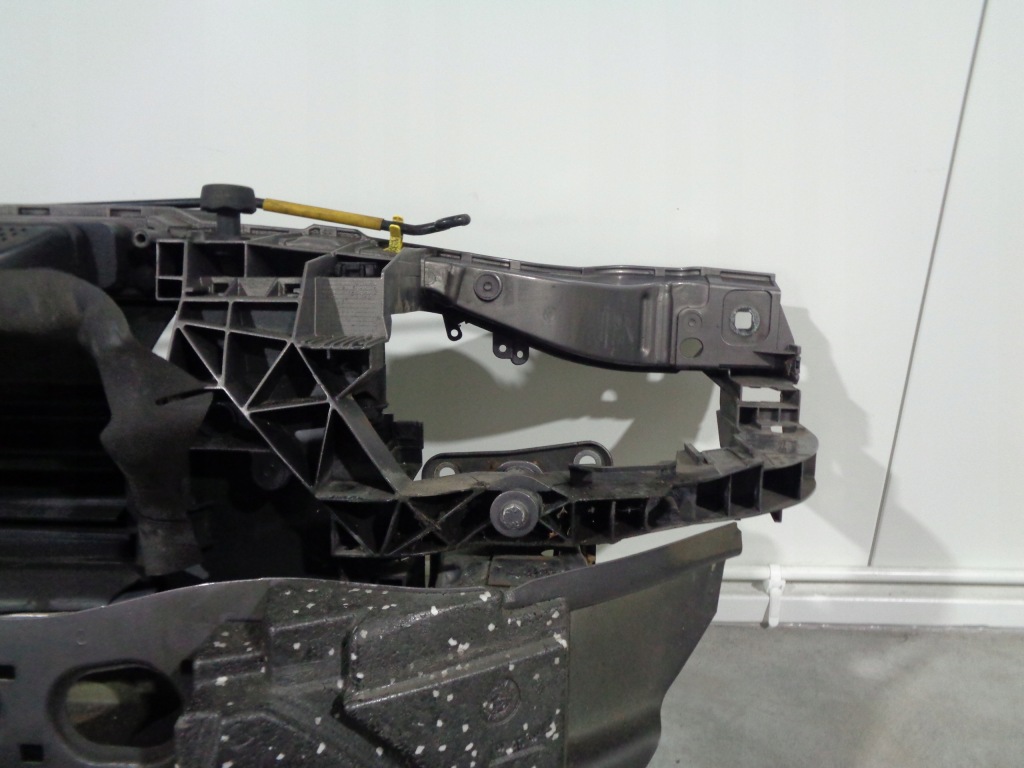 Купити Ford focus mk3 13r 1.6 tdci ремінь передній комплектний