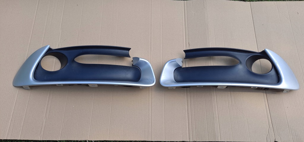 фото №1, Renault scenic iii lift решітка бампера права ліва комплект