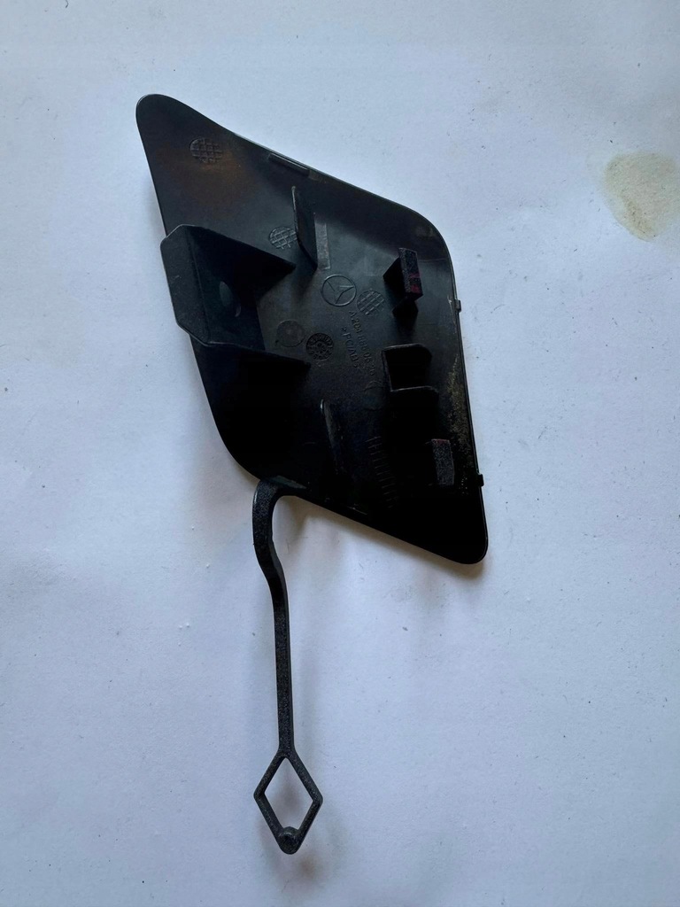 фото №10, Mercedes c-klasa w204 amg lift - заглушка фаркоп бампера перед a2048850526