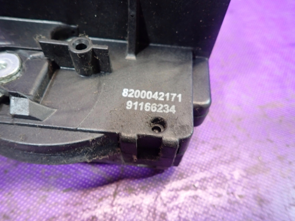 фото №5, Nissan primastar i 06-14 замок перед правий 3 pin 91166234