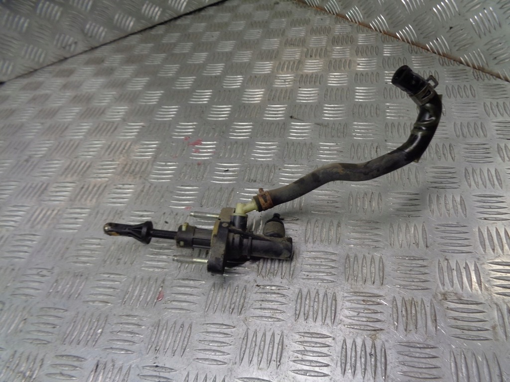 фото №1, Цилиндр сцепления toyota yaris ii 1.0 vvti