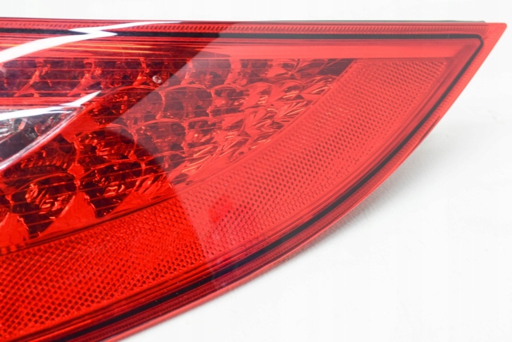 фото №8, Porsche 911 997 лампа задняя правая задняя nowa оригинальная 99763141806