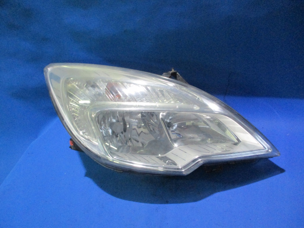 фото №1, Лампа передняя правая opel meriva b 13253630