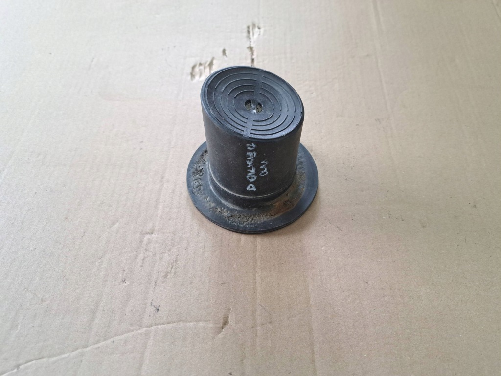 фото №1, Dacia dokker odbół задня