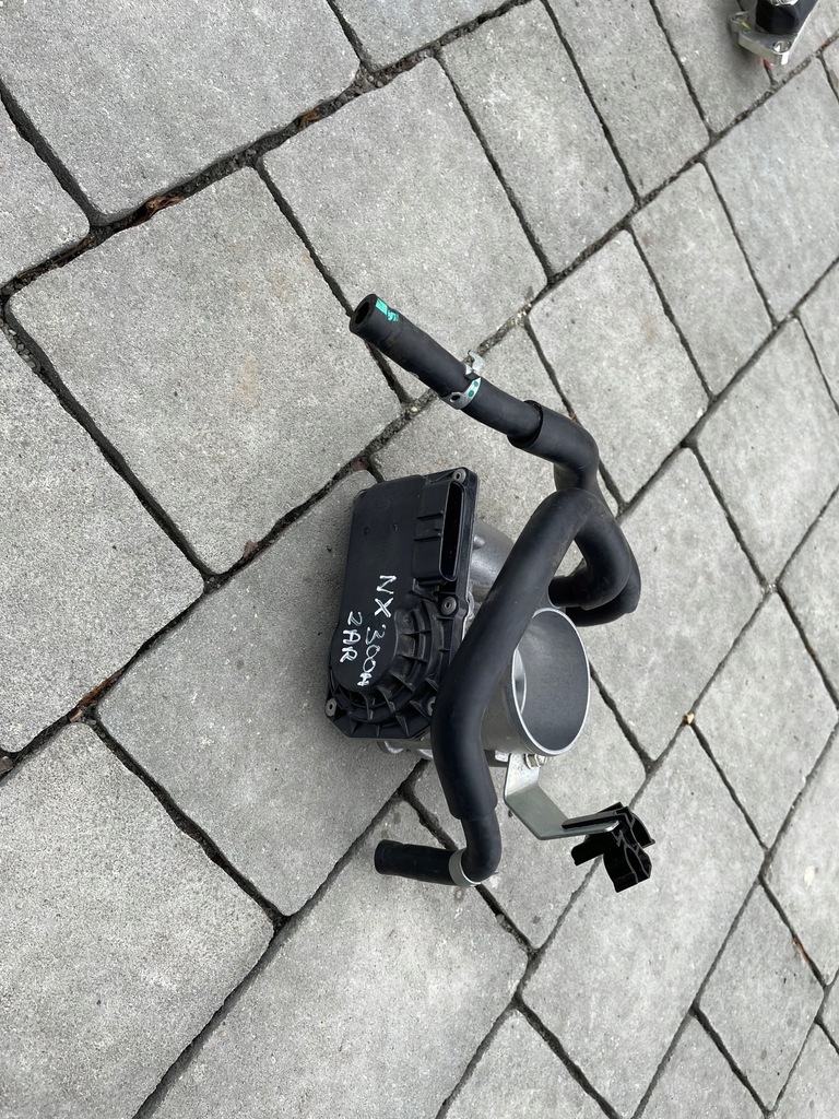 фото №1, Lexus nx 300h 2018- дросельна заслінка