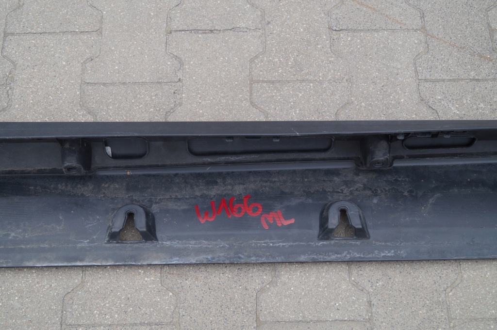 Молдинг порог перед левая mercedes ml w166 a166 Киев