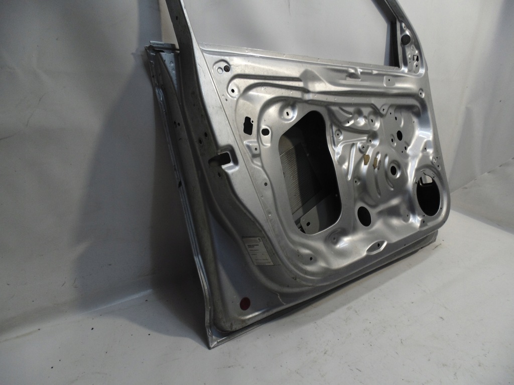 фото №8, Дверь левая перед skoda rapid
