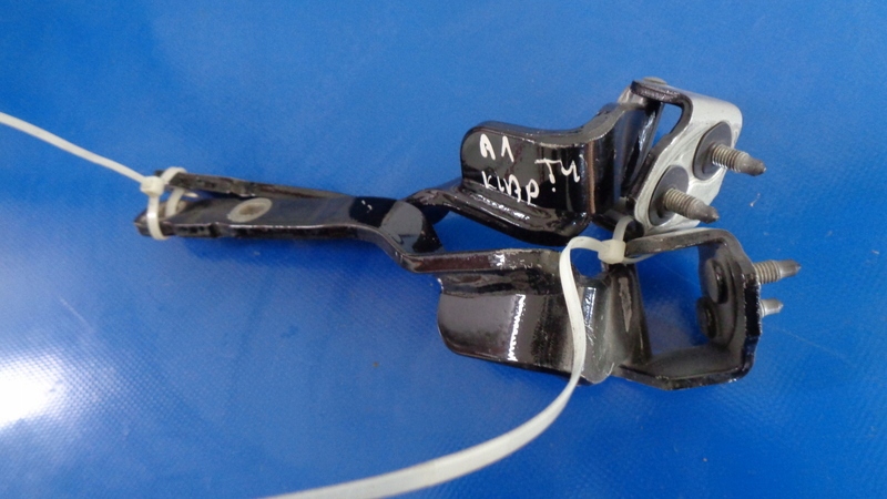 фото №1, Петли крышки задняя ly9t audi a1 8x 10-19r