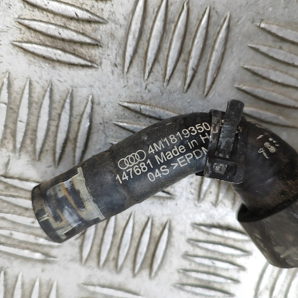 фото №7, Audi q7 4m 2019 шланг / wąż радіатора