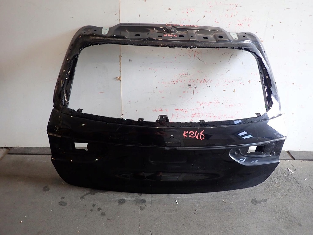 фото №1, Крышка багажника mercedes e-klasa w213 2016- kombi