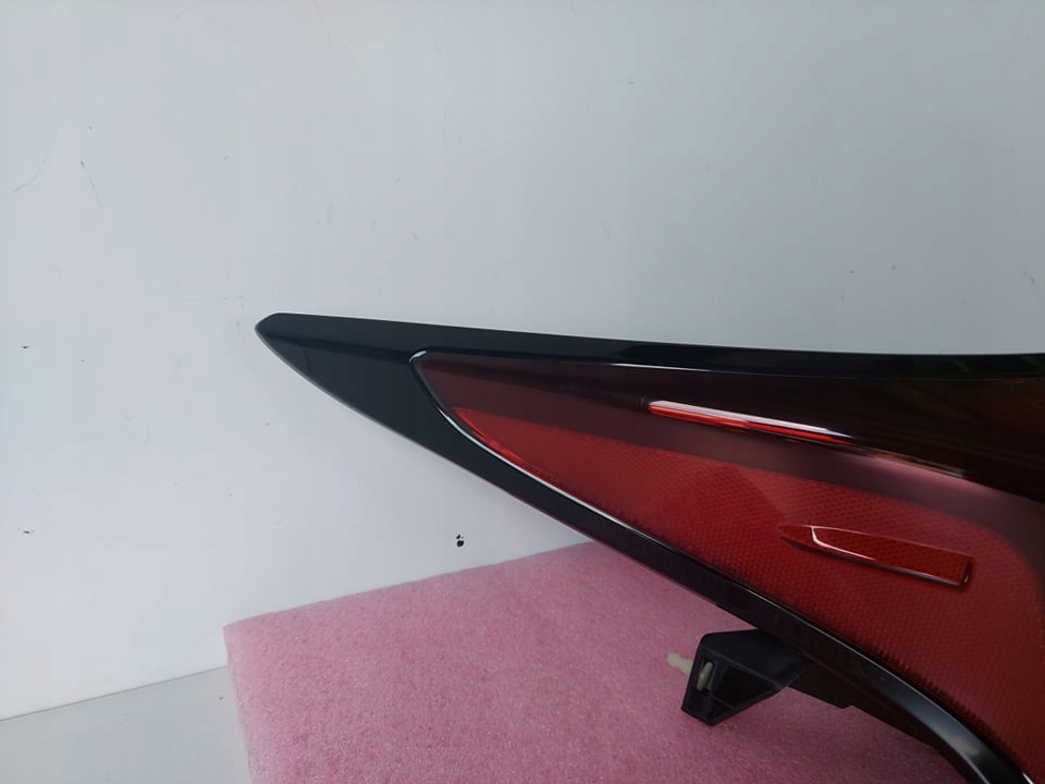 фото №2, Toyota prius iv 15- лампа левая задняя задняя