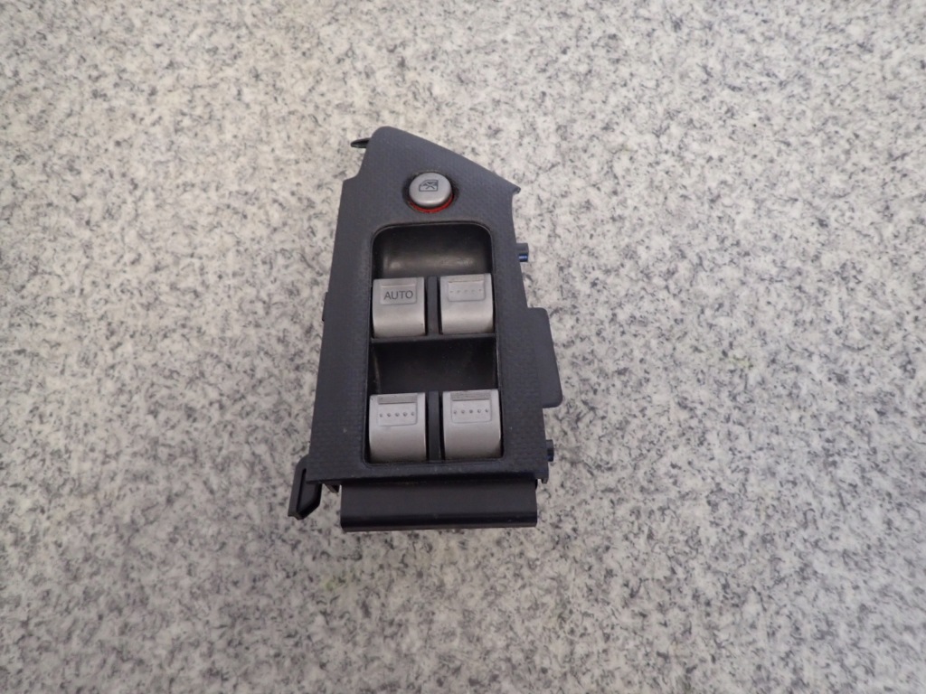 фото №1, Honda civic vii 04-05 5d панель керування скла