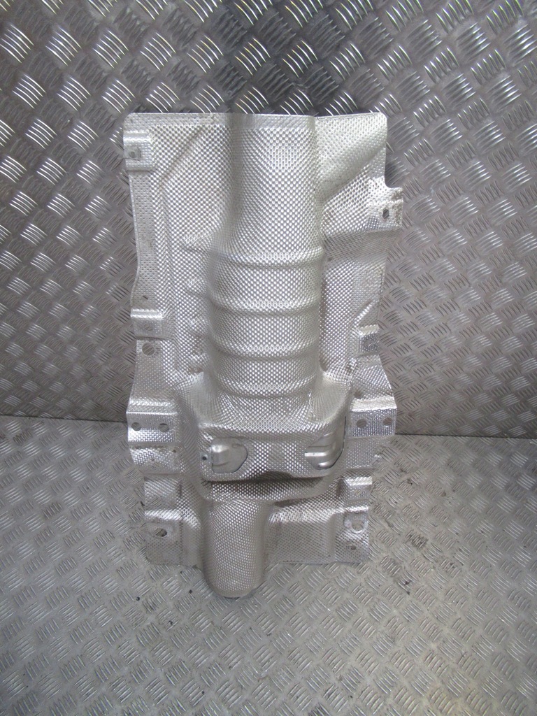 фото №1, Mercedes w206 захист теплова a2066808302