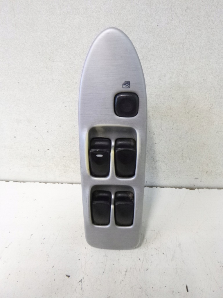 фото №1, Перемикач панель вікон лівий mitsubishi space star i lift 04r.