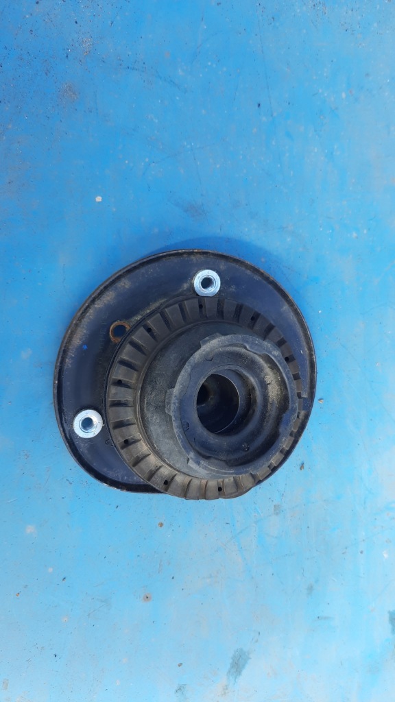 фото №2, Кронштейн амортизатора volvo v70 31340606