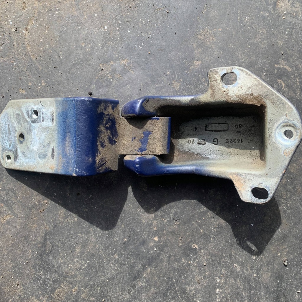 фото №2, Петля верхний дверь задних renault master ii