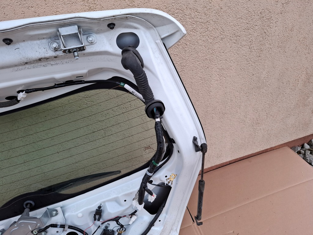 фото №10, Крышка багажника багажника nissan leaf i камера оригинал