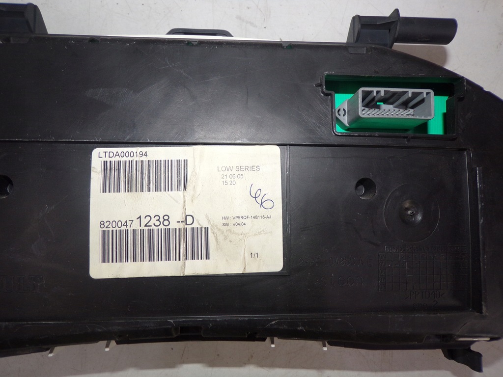 фото №3, Счетчик приборы renault clio iii 8200471238